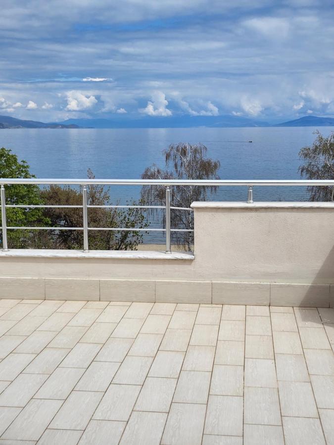 Guesthouse Bimbli Pogradec Extérieur photo