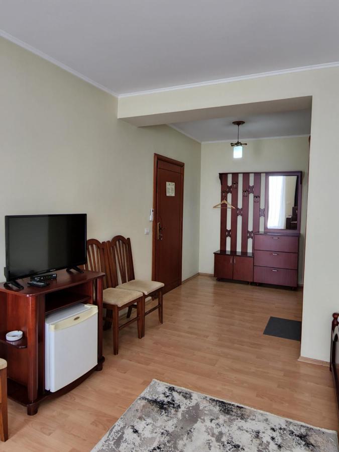 Guesthouse Bimbli Pogradec Extérieur photo