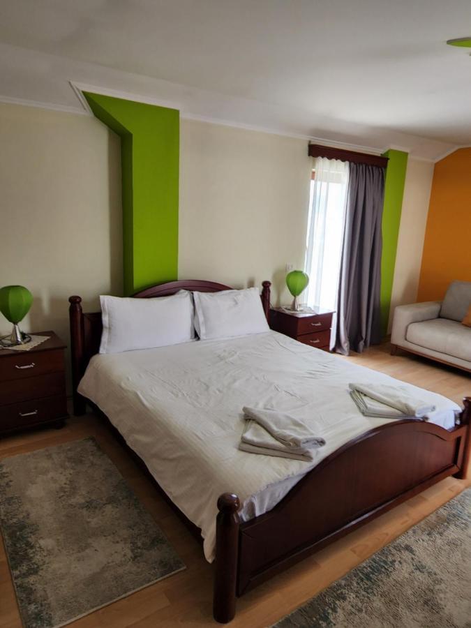 Guesthouse Bimbli Pogradec Extérieur photo