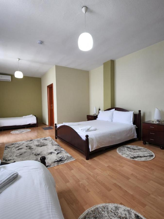 Guesthouse Bimbli Pogradec Extérieur photo