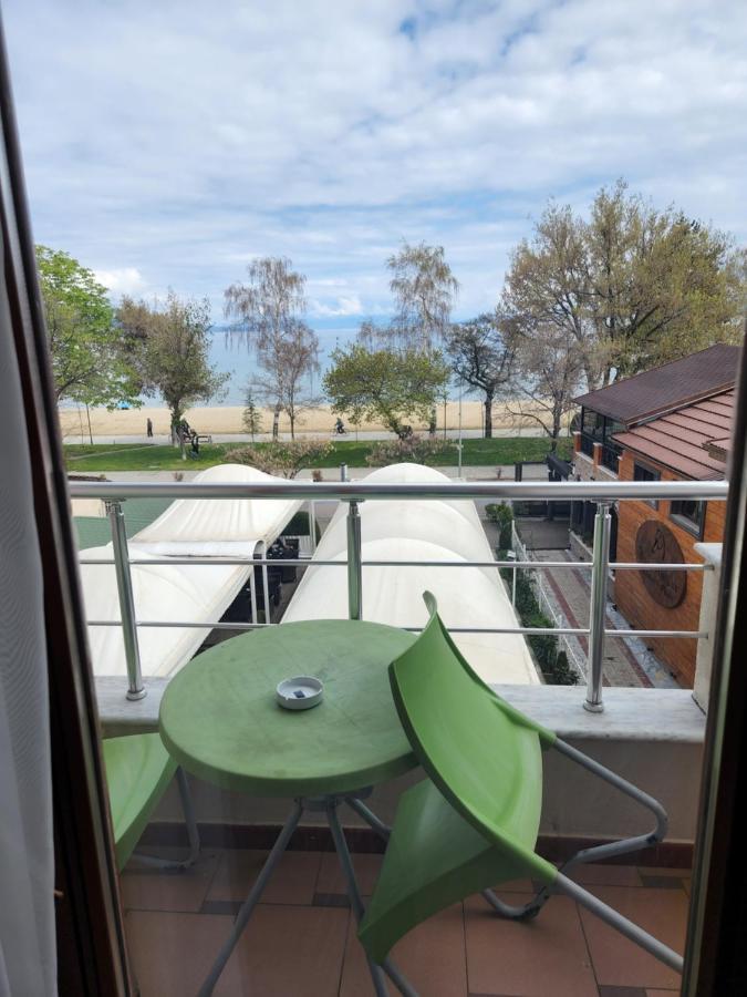 Guesthouse Bimbli Pogradec Extérieur photo