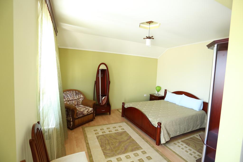 Guesthouse Bimbli Pogradec Extérieur photo