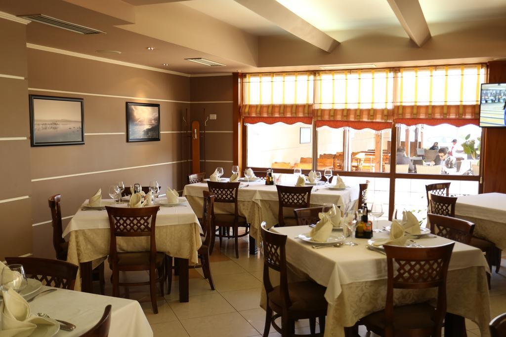 Guesthouse Bimbli Pogradec Extérieur photo
