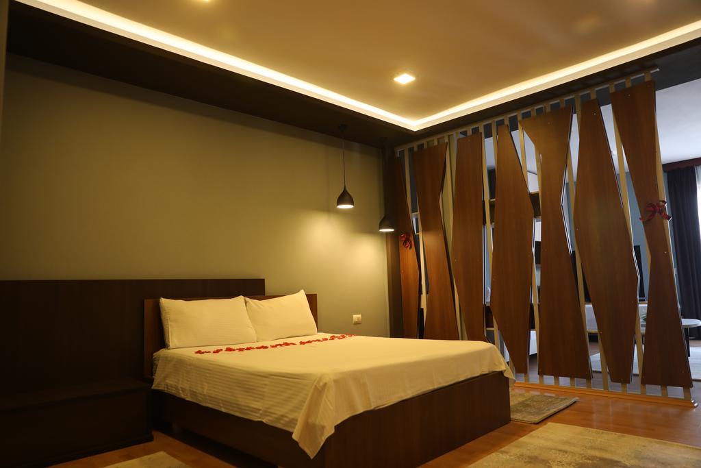 Guesthouse Bimbli Pogradec Extérieur photo