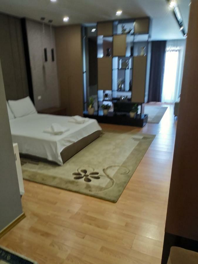 Guesthouse Bimbli Pogradec Extérieur photo